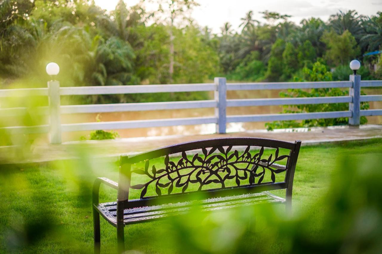 One Chumphon Hotel Exterior foto
