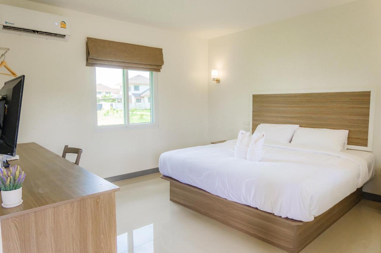 One Chumphon Hotel Exterior foto