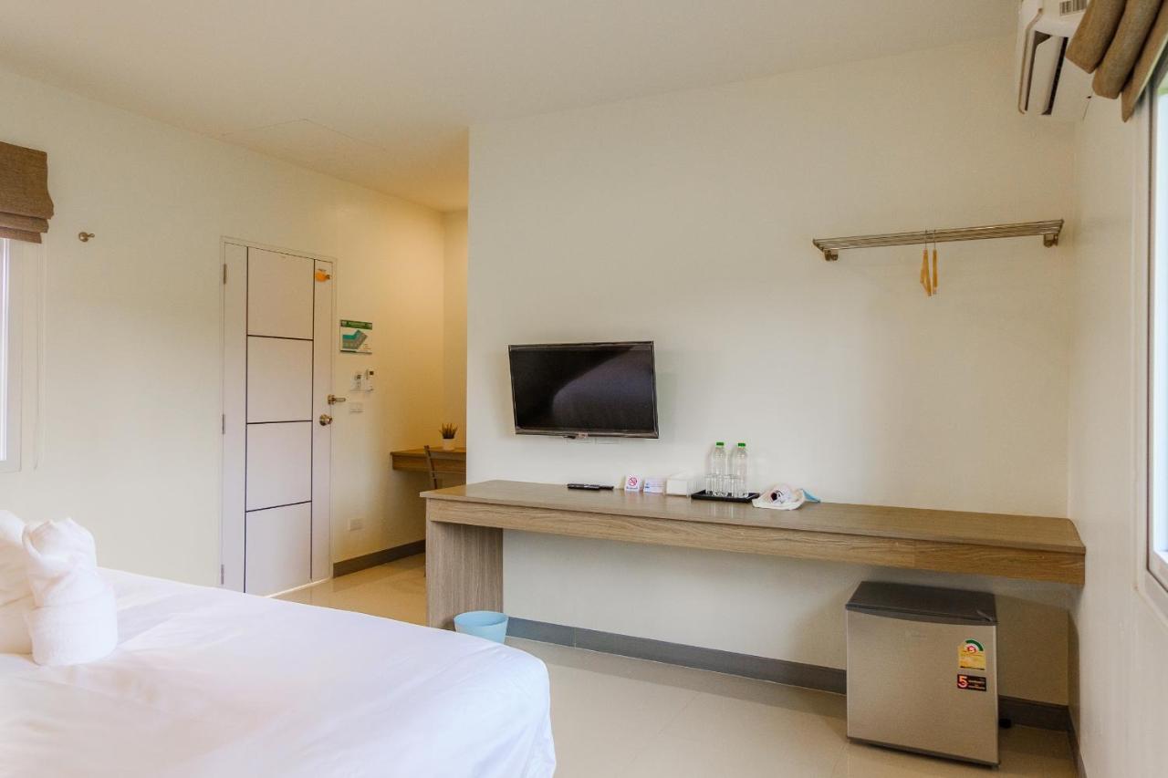 One Chumphon Hotel Exterior foto